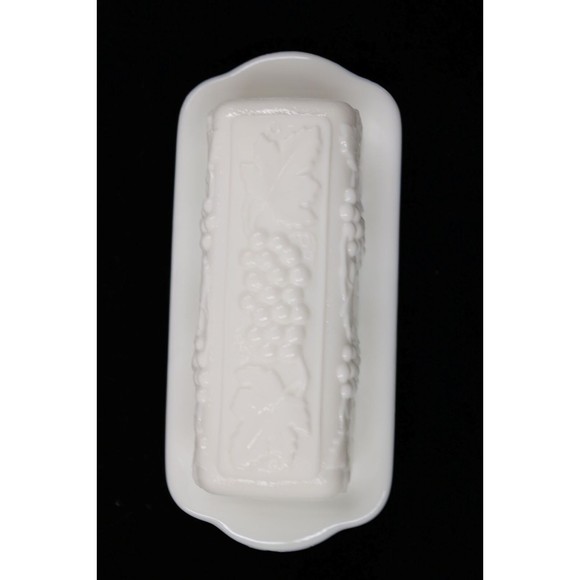 Imperial Milk Glass Grape Patter Butter Dish & Lid - Picture 2 of 8